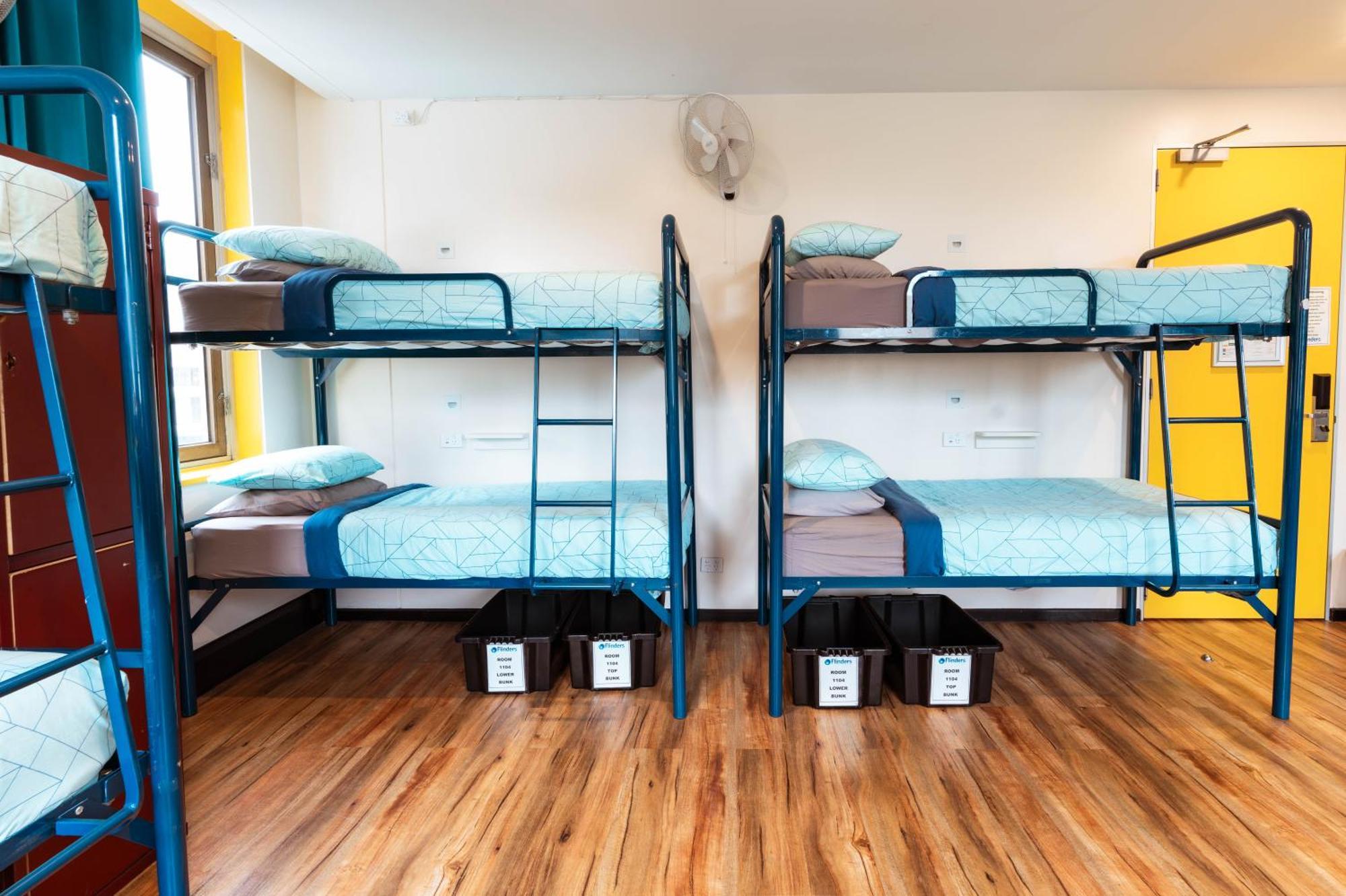 Flinders Backpackers Hostel เมลเบิร์น ภายนอก รูปภาพ