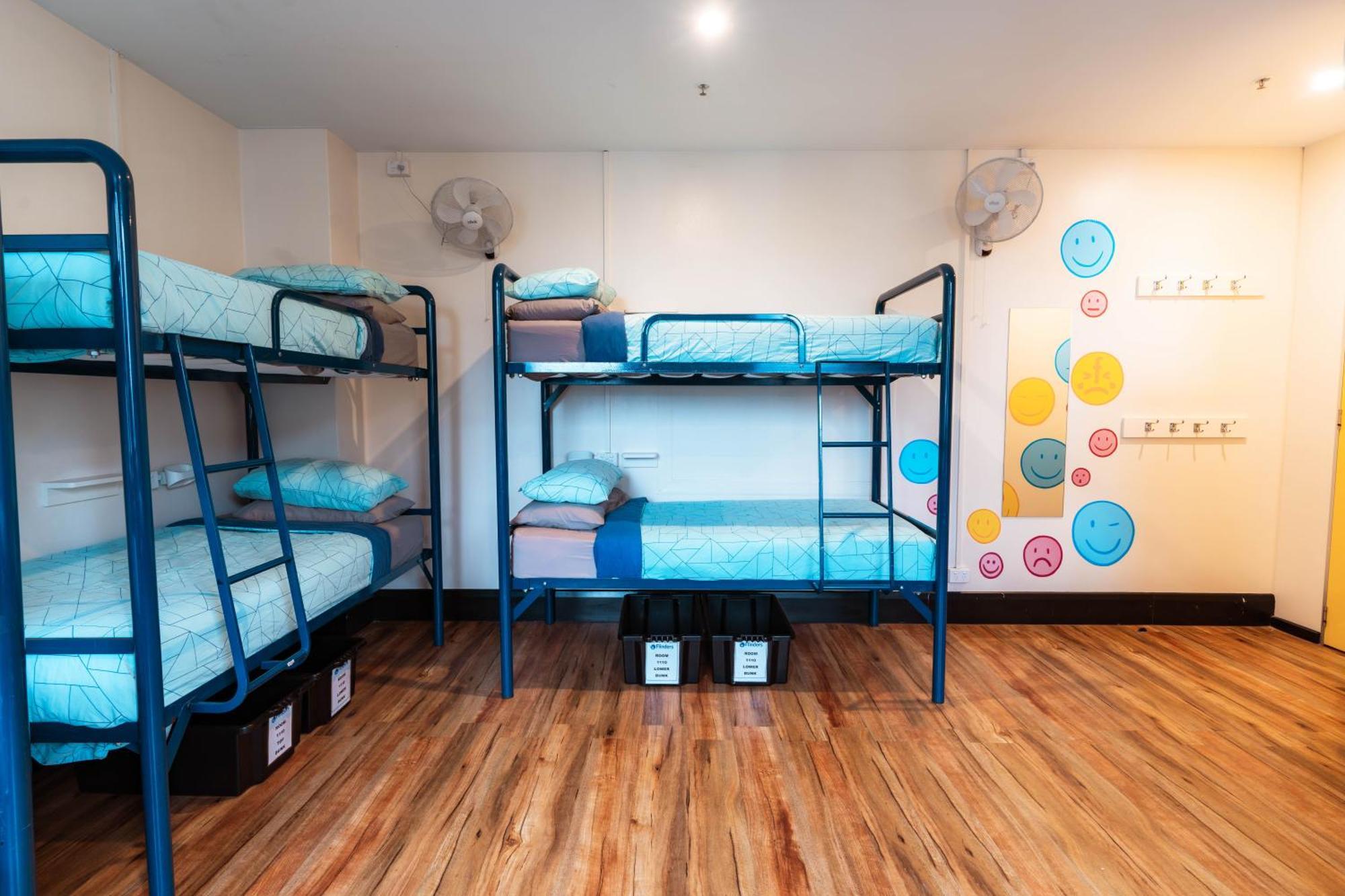 Flinders Backpackers Hostel เมลเบิร์น ภายนอก รูปภาพ