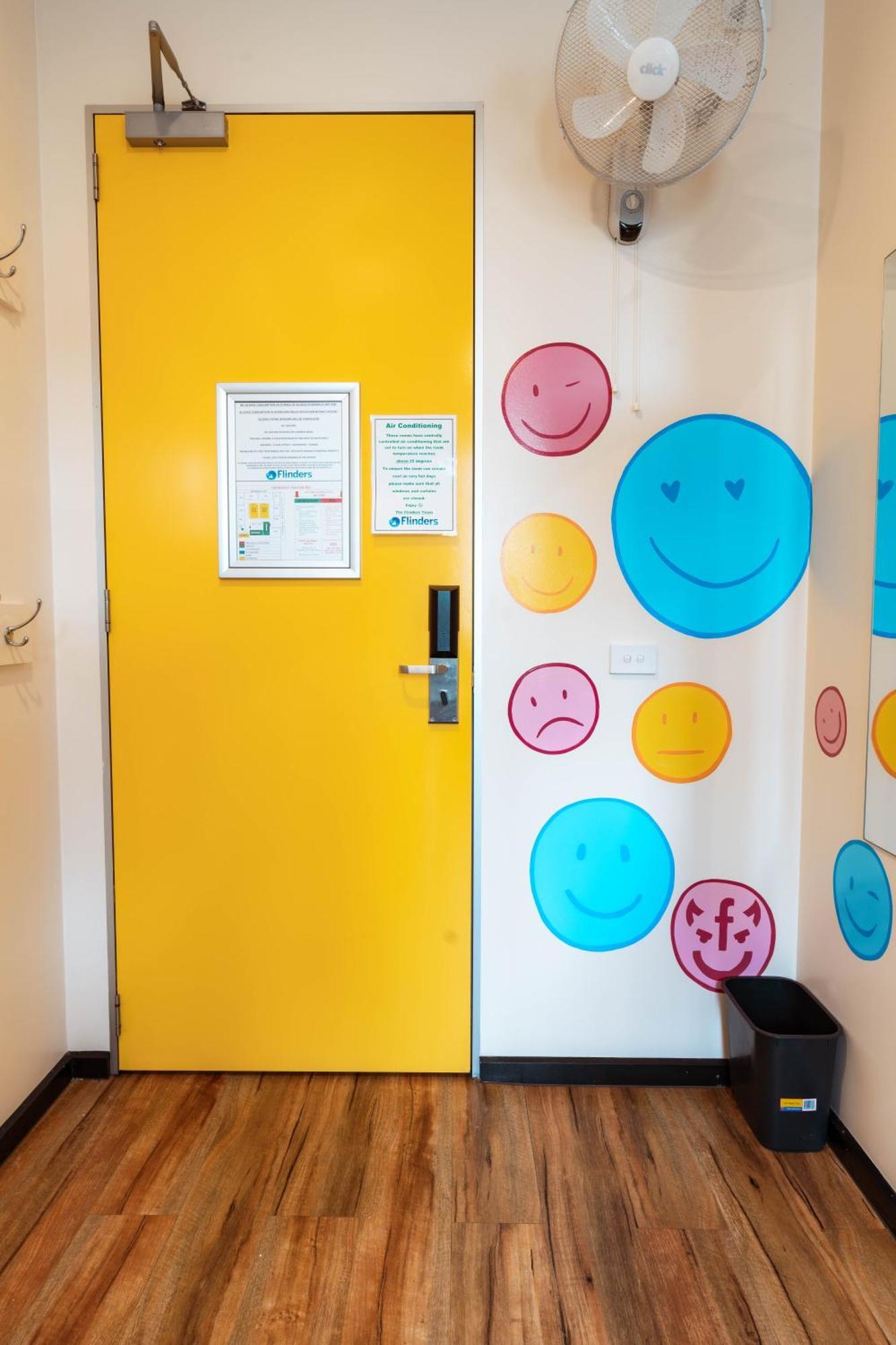 Flinders Backpackers Hostel เมลเบิร์น ห้อง รูปภาพ