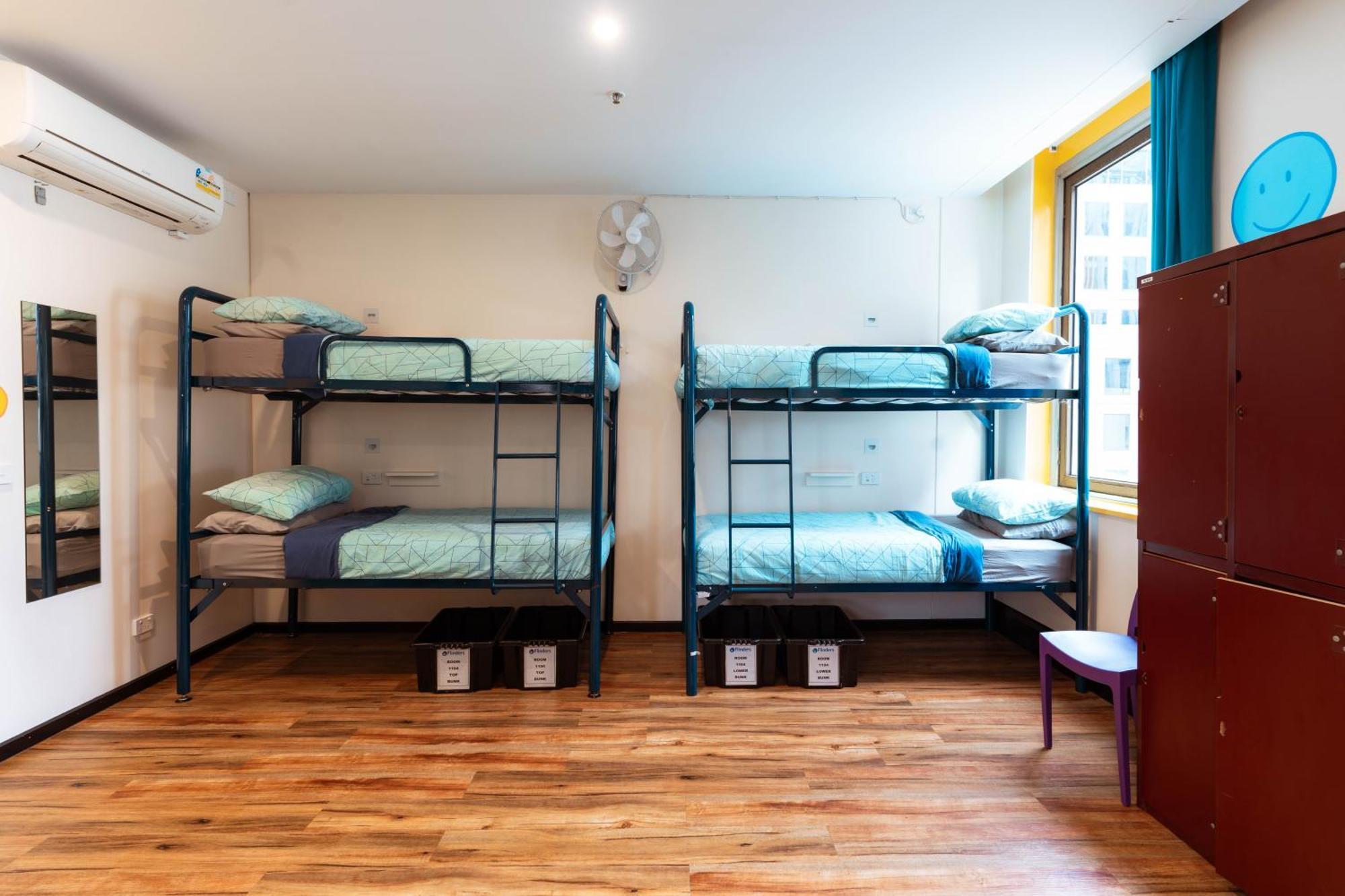 Flinders Backpackers Hostel เมลเบิร์น ภายนอก รูปภาพ