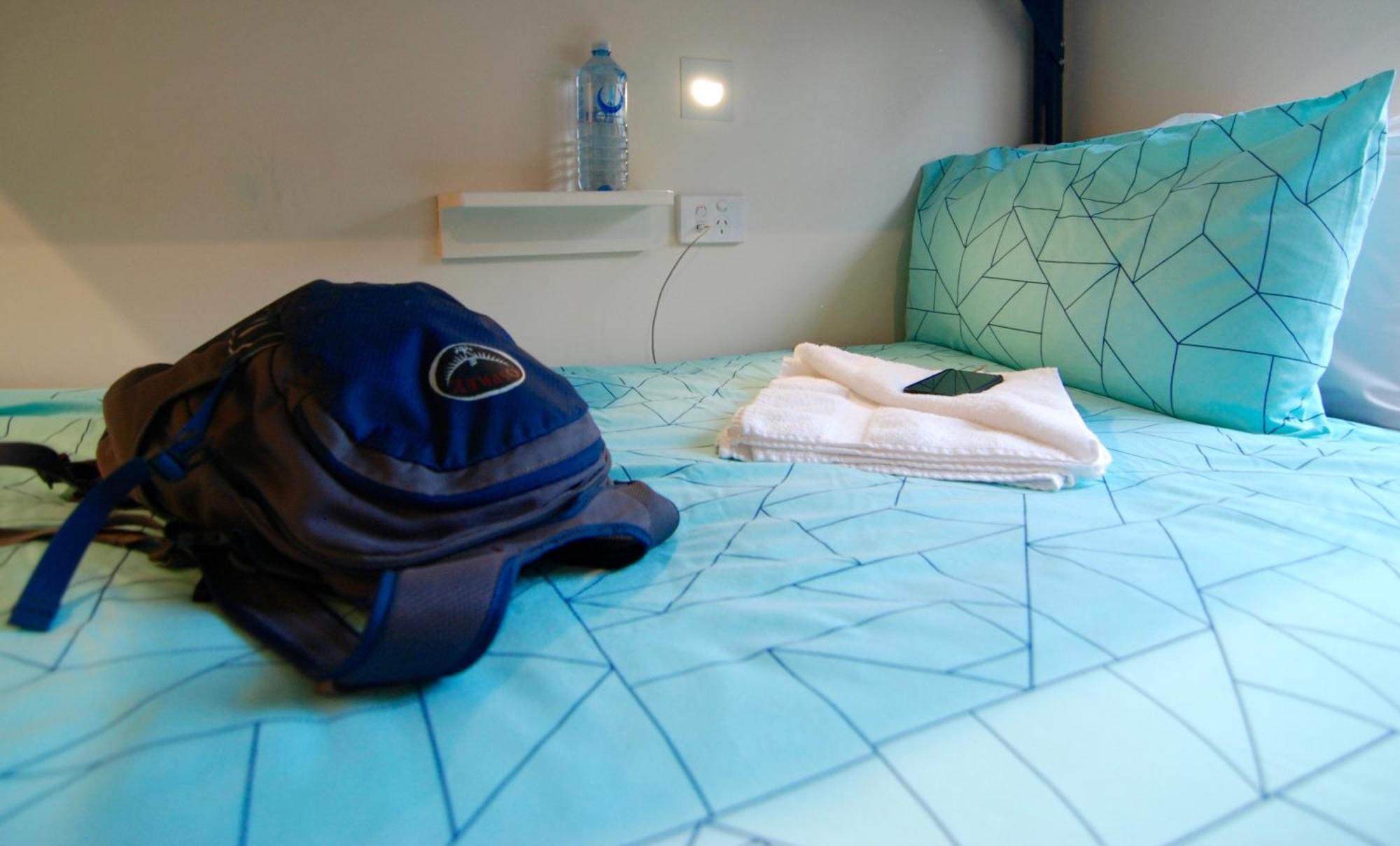 Flinders Backpackers Hostel เมลเบิร์น ภายนอก รูปภาพ